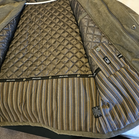 SOLD - Pierre Cardin Mens Coat - Picture 10 of 12